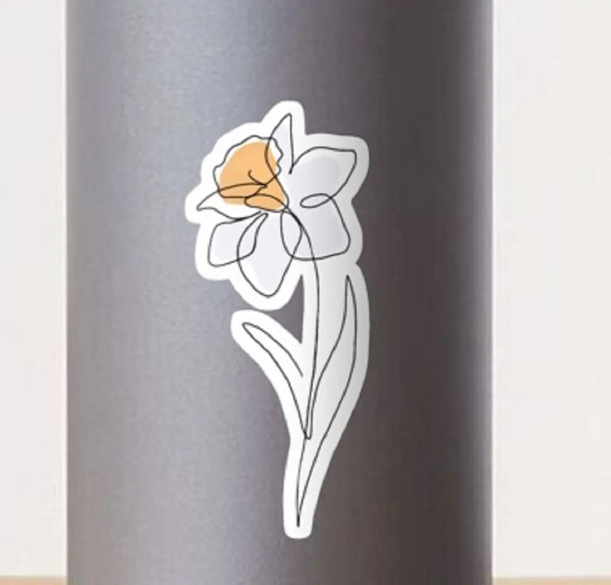 Minimalist Single Line Daffodil Sticker 3-Inch Floral Vinyl Decal for Laptop, Car, Phone & Water Bottle