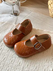 Girls' Vintage Mary Jane Shoes, Soft PU Leather, Anti-Slip Sole, Round Toe Flats, Metal Buckle, Perfect for Daily Wear & Performances