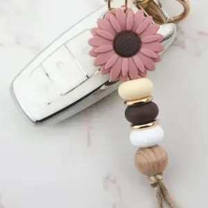 Cute Flower Design Silicone Beaded Keychain, Fashionable Keychain for Car & Wallet Decoration, Trendy All-Match Keychain, Handmade Keychain