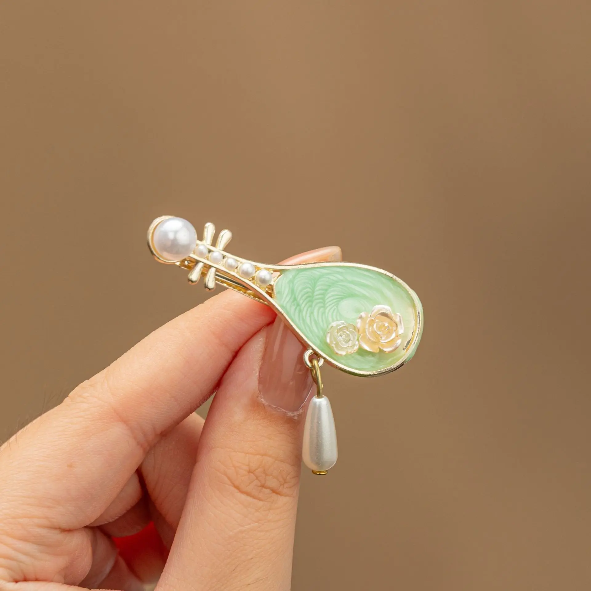 Double Camellia Flower Pearl Pipa Hairpin