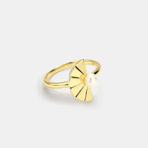 Sensu Ring - Elegant Gold-Tone Bow Design for Women's Fashion Jewelry