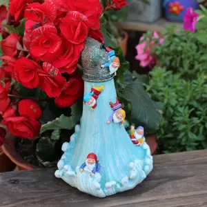 Dwarf Surfing Statue Ornament, 1 Box Cute Dwarf Design Book Holder, Garden Decoration Ornament, Garden Sculptures Statues, Home Decor for Living Room Bedroom, Western Figurine