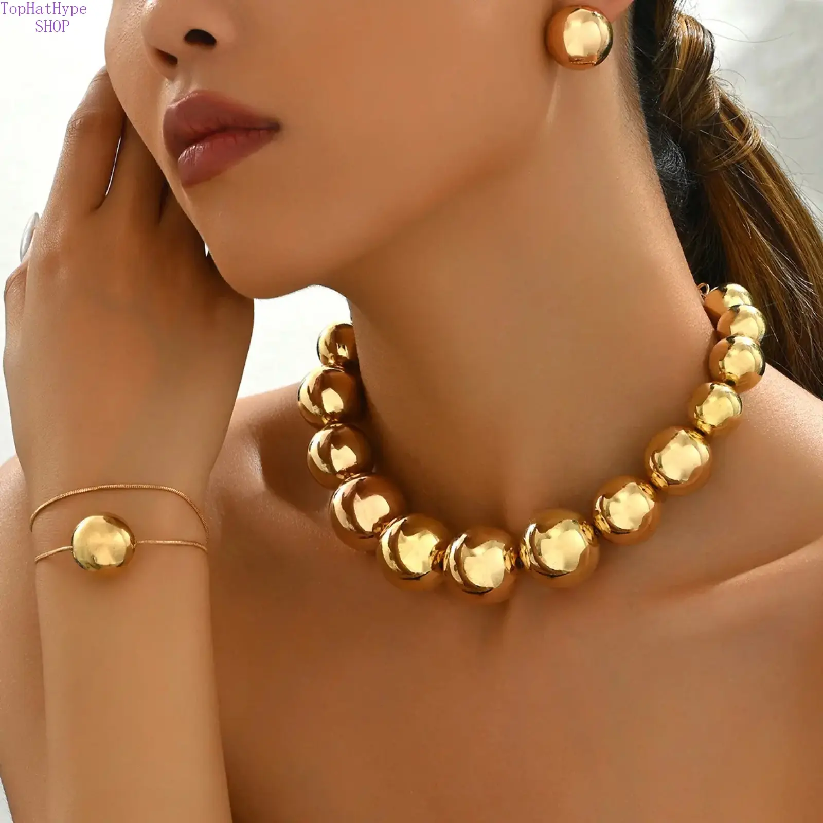 Women's Geometric Gold-Colored Jewelry Set (Necklace, Bracelet, Earrings) - Round Ball Gold Hoops, Lightweight Hypoallergenic Minimalist Modern Accessory, Ideal for Daily Wear & Party, Gold-Colored Jewelry Sets, Set Jewelry Sets