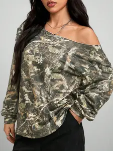 Women's Fall Camo Loose-Fit Long Sleeve Shirt, Trendy Streetwear Leaf Print Casual Top, Fashionable Slanted Neck Design, Versatile Women's Clothing