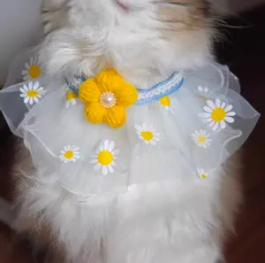 Daisy Delight Pet Collar – Handcrafted Floral Elegance for Your Furry Friend