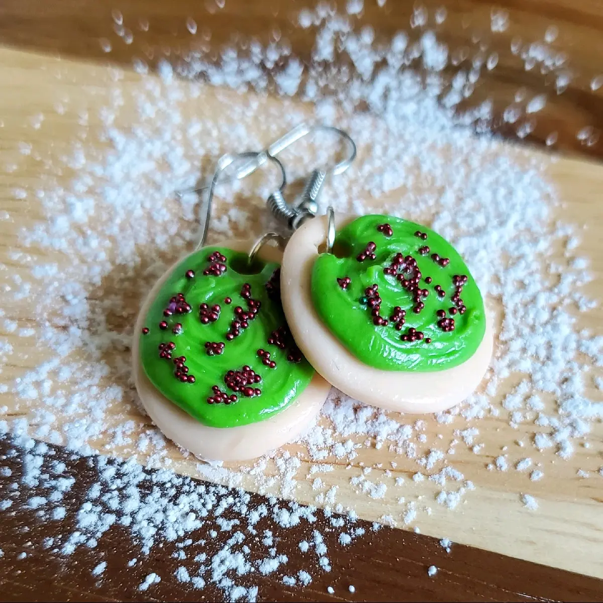 polymer clay Christmas cookie earrings- festive cookie earrings- cookie jewelry