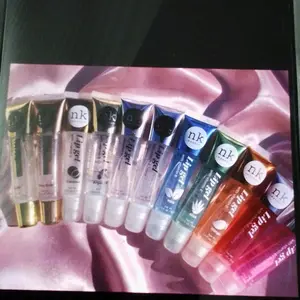 Bougie Dollhouse lip gloss