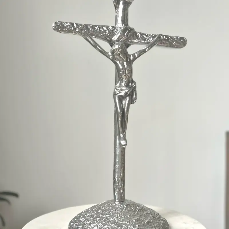 Elegant Pewter Crucifix Statue of Our Lord Jesus Christ Polished Design for Religious Decor