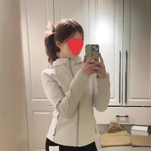 White Slim Fit Soft Shell Jacket for Women 2025 New Style Coat for Women Spring and Autumn Outfit for Petite Women Autumn Top
