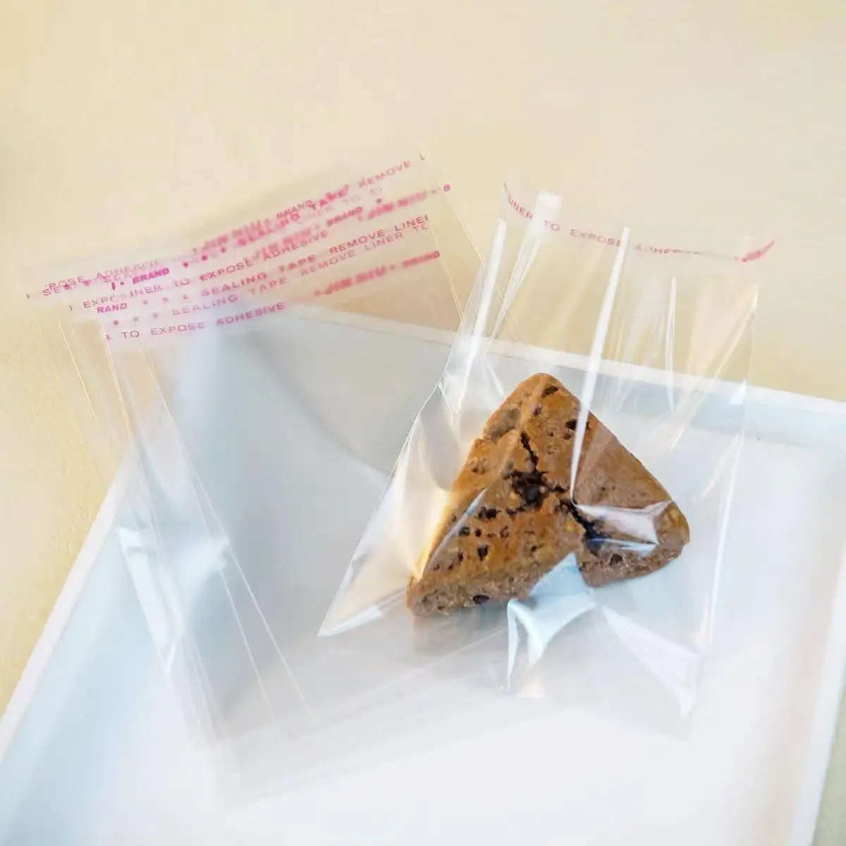 Clear Self Sealing Cellophane Bags,5x7 Inches 200 count Cookie Bags Resealable Cellophane Bag for Packaging Cookies, Party Favors,Candy and Products