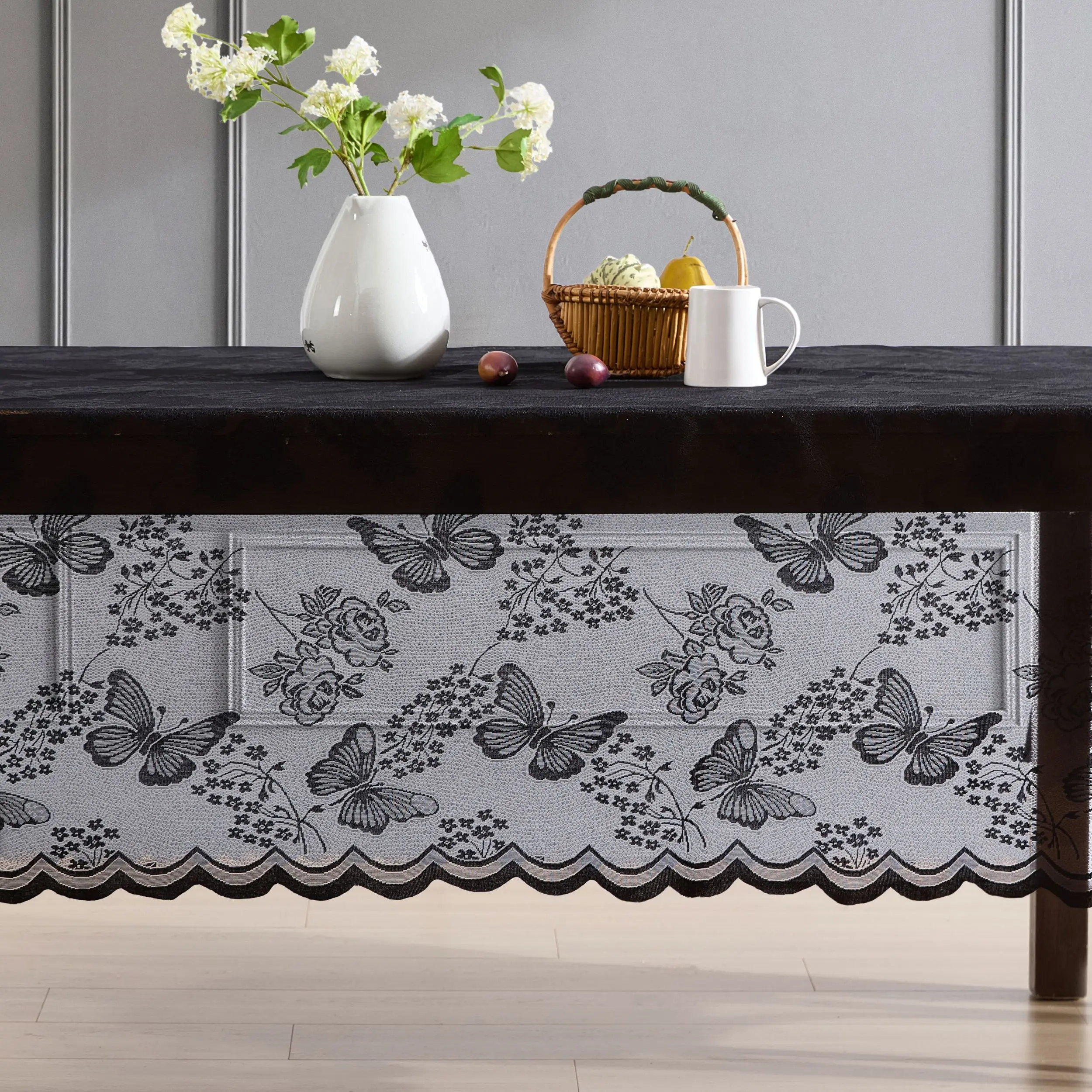 HLC.me Butterfly Floral Lace Fabric Scalloped Tablecloth Premium Wrinkle-Free Classic Design for Family Dinners & Formal Events in Four Colors