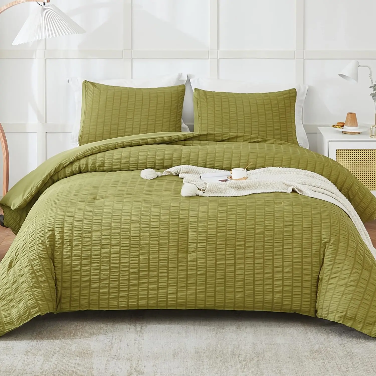 Olive Green Seersucker Twin/Twin XL Comforter (68x90 inches), 2-100% Microfiber Lightweight Comforter with 1 Pillowcase, Down Alternative Comforter for