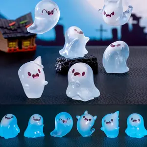 Creative Cute Cartoon Little Ghost Design Resin Decorations Send Mucilage, 6 Count/Set DIY Mini Resin Craft, Glow-In-The-Dark Decorations, Cute mucilageDecorations for Home and Desk, Car. Ornaments