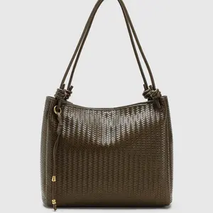 URBAN REVIVO 2026 Oversize Faux Leather Summer New Women's Holiday Woven Tassel Shoulder Bag UAWB60122