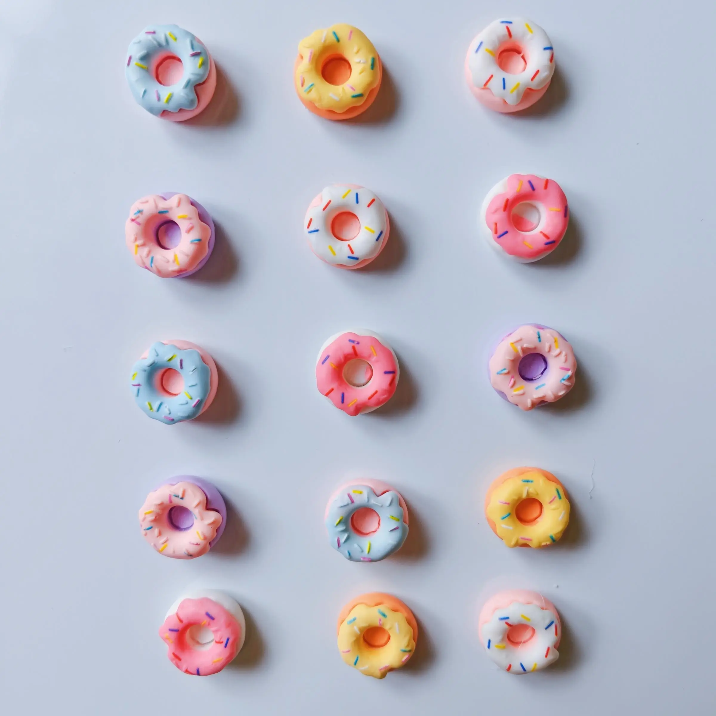 Donut Shaped Refrigerator Magnet, 5/10/15pcs Food Shaped Magnet, Creative Decorative Magnetic Refrigerator Decoration, Vanity Decor Accessories