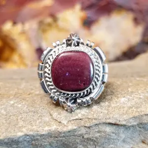 Navajo Made Purple Spiny Oyster Etched Ring GJ-RNG-0217 Size 9