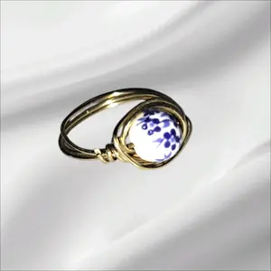 Blue Floral Wire Wrapped Ring - Elegant Design with Floral Motif and Gold Finish