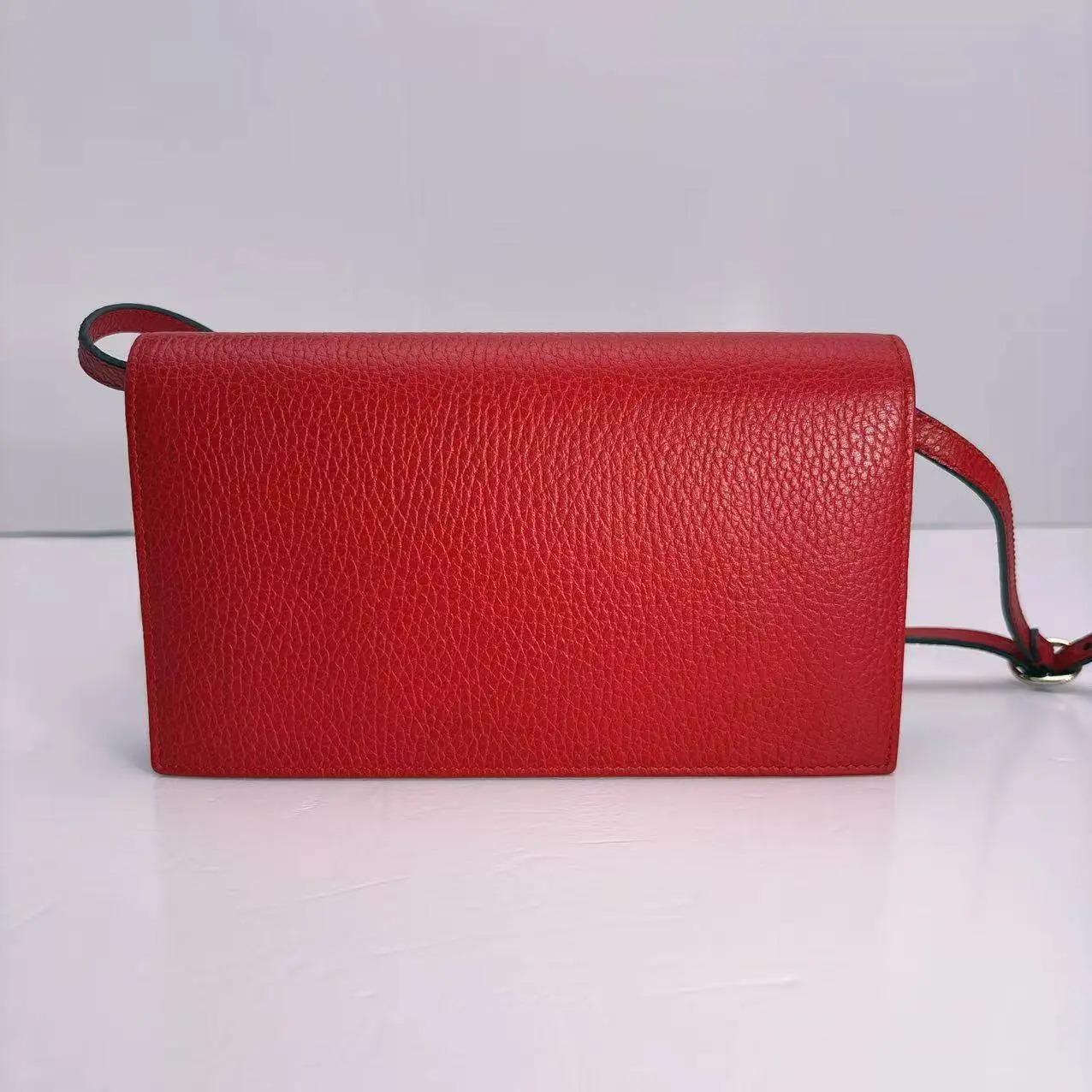 Pre-owned GUCCI Red Crossbody Wallet (SZ 54982), No