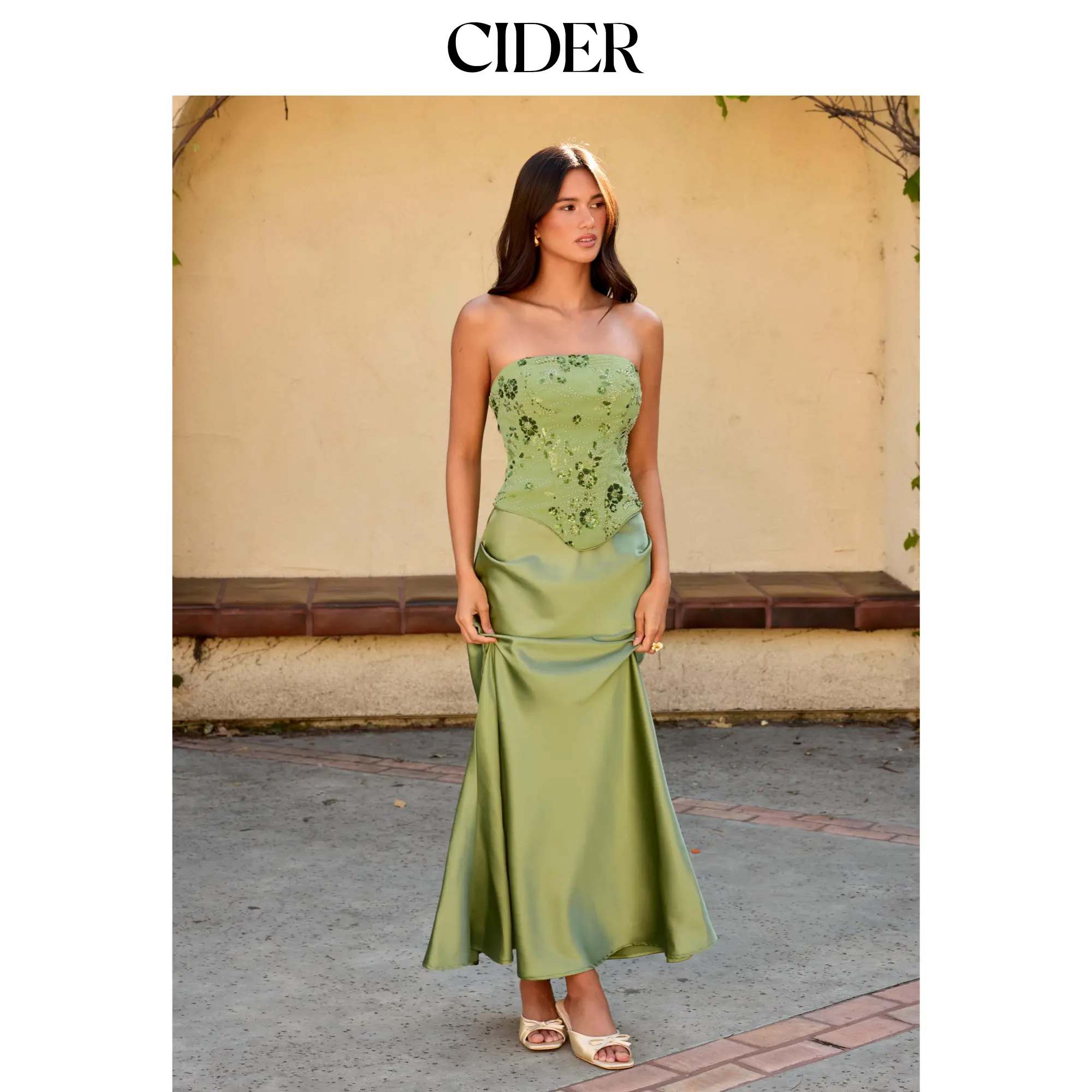 Cider Lady's 2-Piece Fitted Clothes Set - Boho Style, Sleeveless Floral Lace Embroidery Corset Top with Corset Stays Put, High Waist Mermaid Maxi Skirt with Strapless Freedom