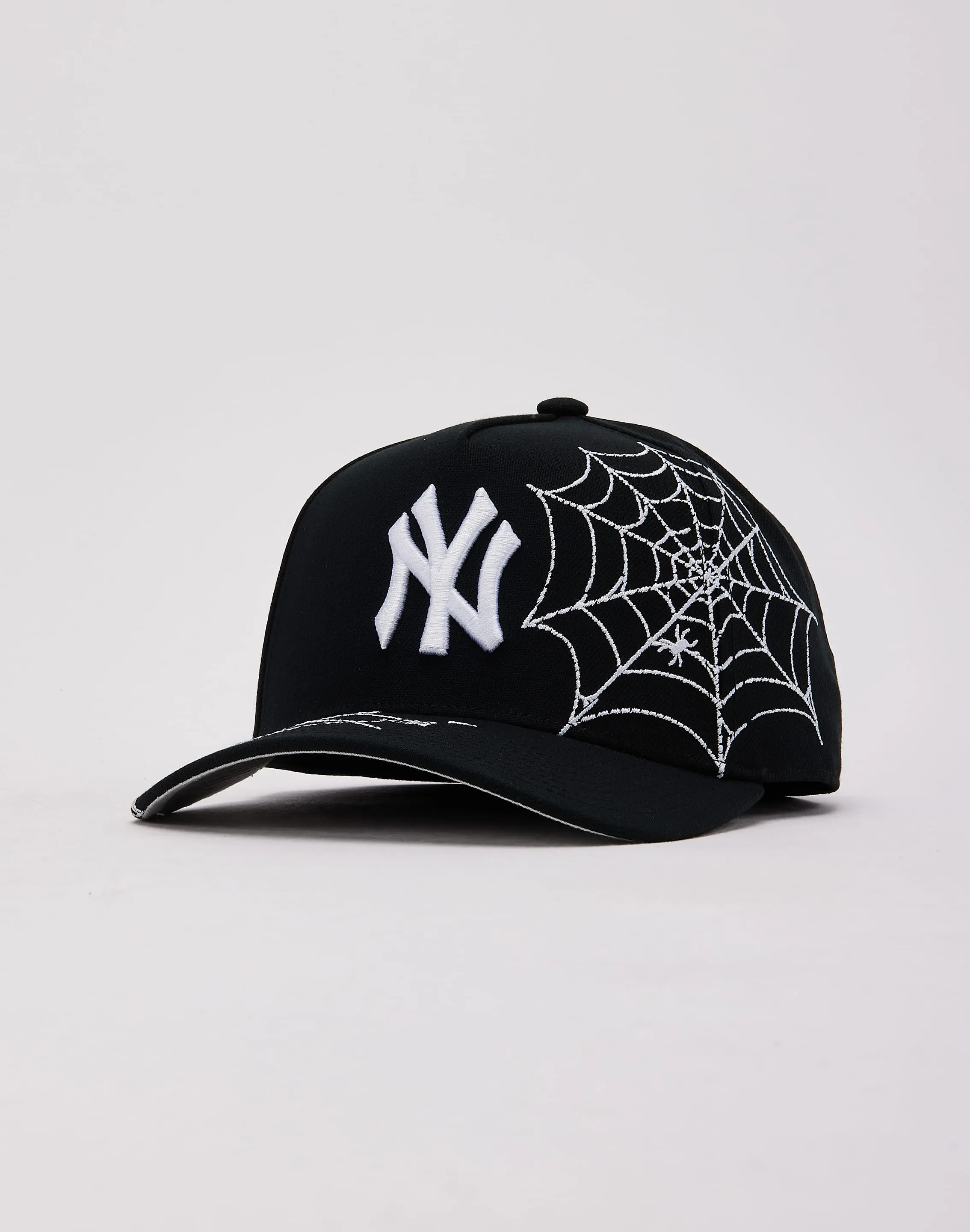Mens Mitchell & Ness MLB New York Yankees Spider Web Pro Pinch Snapback Hat