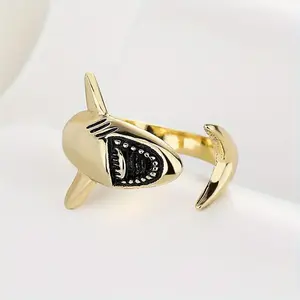 Boho Vintage Silvery Shark Ring Plated Animal Element Jewelry for Male And Female Daily Decor Party Accessory