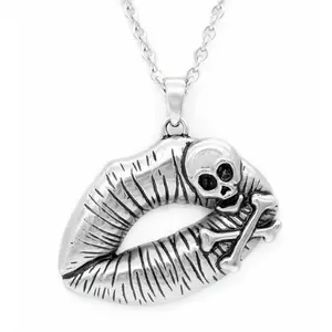 New Unisex Retro Creative Lips Skull Punk Pendant Necklace - Cool, Alt Style, Character Graphic, Icons Statement, Chain Jewelry Necklaces for Holiday Gifts, Hip Hop Street Niche Costume Jewelry, Cool Necklaces