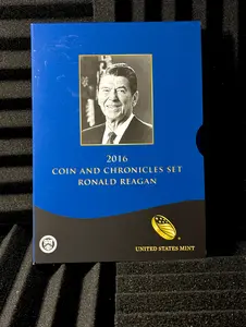 2016 United States Mint Ronald Reagan Coin and Chronicles Set