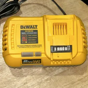 DeWALT DCB118 20V MAX Lithium-Ion Fast Charger with Fan Cooling for Quick Battery Charging