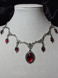 Vintage Gothic Victorian Artificial Crystal Necklace for Women, Unique Party Vacation Creative Jewelry, Stylish Accessory for Special Occasions