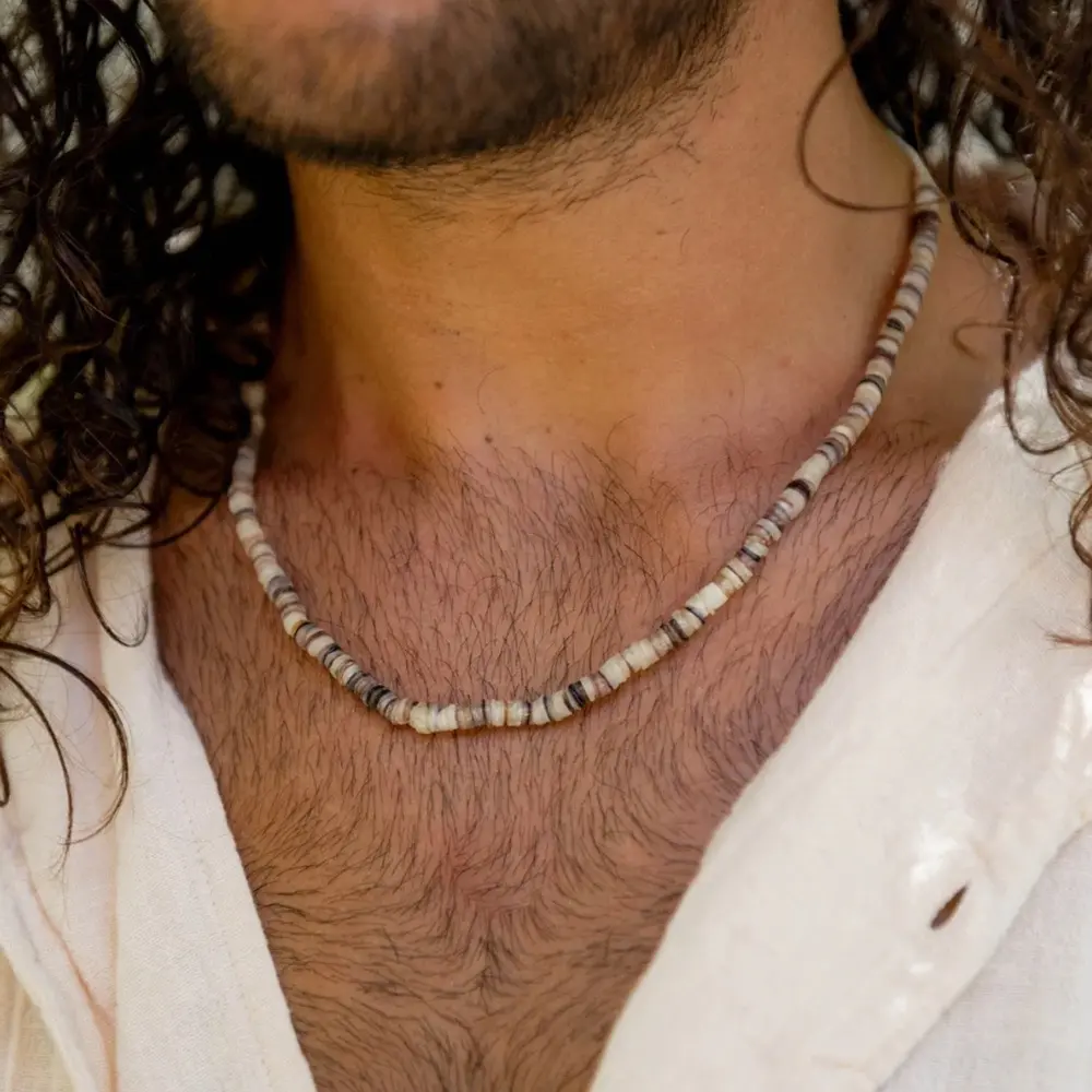 Men’s brown coconut shell bead necklace — hippie style, ocean-inspired design, wooden bead jewelry accessory suitable for surfing enthusiasts; beaded necklace, hippie-style necklace, men’s jewelry graduatio graduation