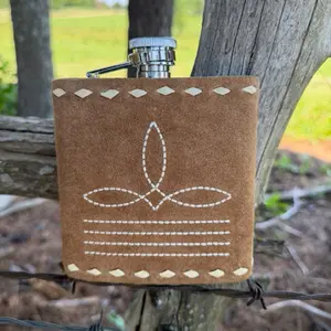 Boot stitch bottle