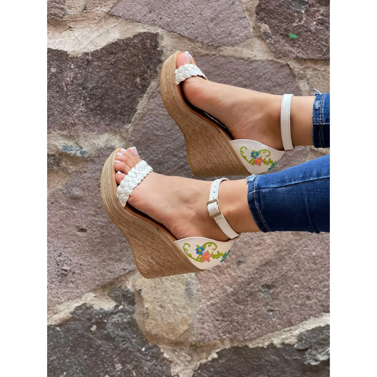 Aiyana Wedges Aiyana Wedges
