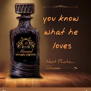 Whiskey Decanter Set with Gift Box/Personalized Monogram/ Custom Image Utensils