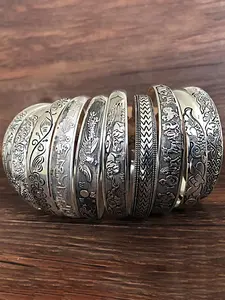 Vintage Chinese Style Cuff Bangle, Adjustable Engraved Design, Exquisite Bracelet for Women & Men, Fashion Accessory for Daily Wear