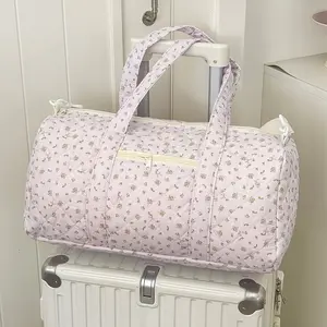Small floral patchwork travel tote bag — large-capacity Instagram-style commuter handbag, soft “fufu” travel bag