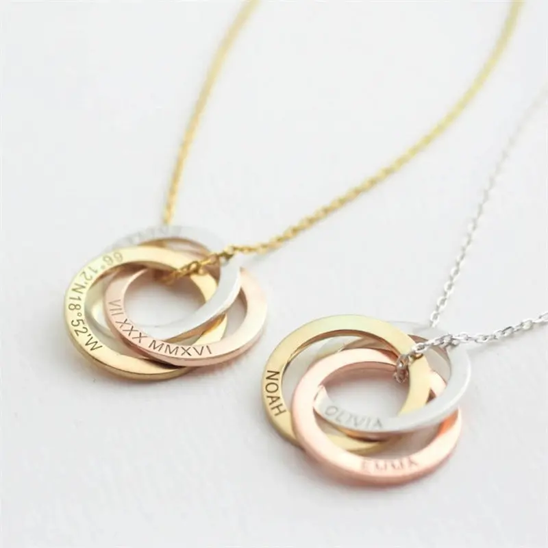 Personalized Interlocking Circle Family Name Necklace, Custom Engraved Name Necklace, Gift for Her, Gift for Mom