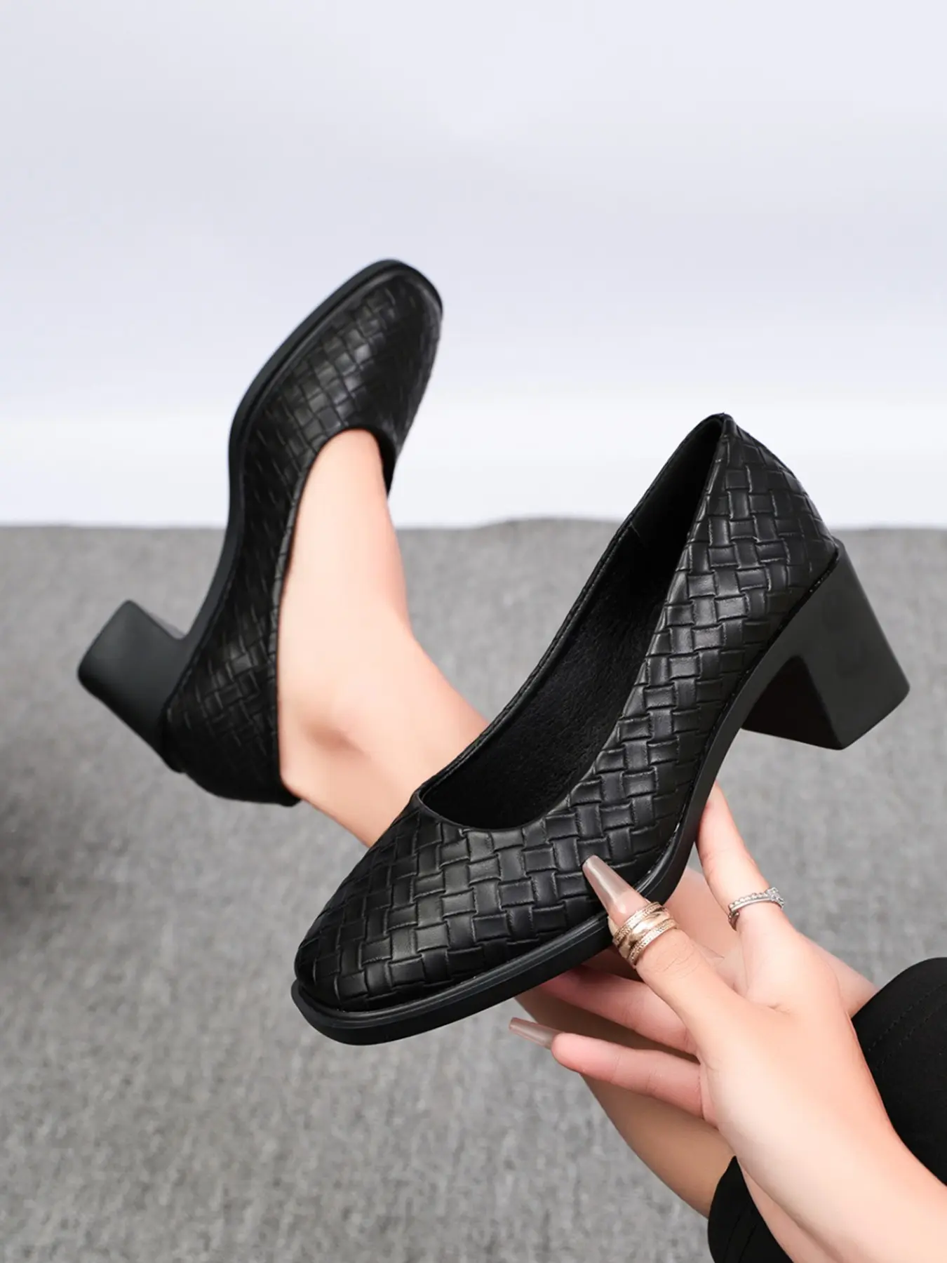 New Fashion Sexy Vintage British Style Thick Sole Ultra High Heel Single Shoe Chunky Heel Waterproof Platform Tassel High Heels Women Shoes
