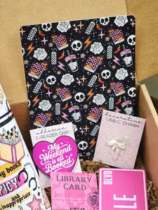 All-in-One Reader Box | Kindle Set, Tumbler & Bookmarks - Spicy Books