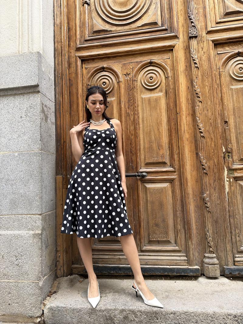 Retro Stage 1950s Vintage Polka Dot Halter Dress for Women A-line Silhouette valentine's Day with Bow Detail & Flared Skirt Casual Everyday Wear