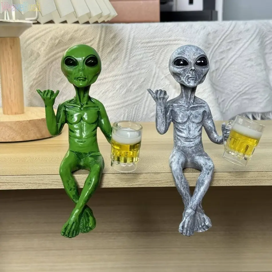 Resin Alien Sculpture Ornaments, Whimsical Beer-Holding Shelf Sitter, Space-Theme Indoor Recreation Decor for Bar & Desktop, Gift for Beer Lovers