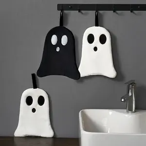 1pc Halloween Bathroom Hand Towel, Soft Absorbent Coral Fleece, & Spooky Design with Broomsticks & Pumpkins, Perfect for Home Decor & Kitchen Gift