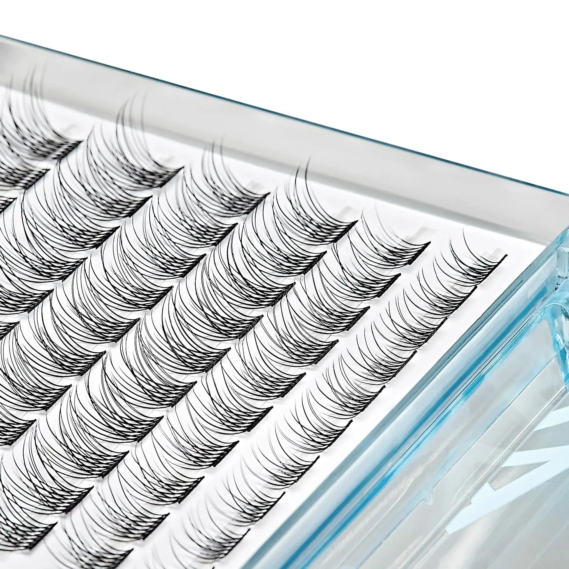 Broadway Natural DIY Cluster Lashes - Customizable Lash Extensions (70-140pcs) Broadway Natural DIY Cluster Lashes - Customizable Lash Extensions (70-140pcs)