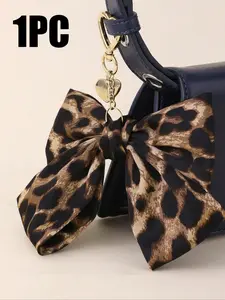 Fashion Leopard Print Bow Keychain with Gold Heart Design, Bag Pendant, Backpack Decoration, Perfect Gift for Friends and Family