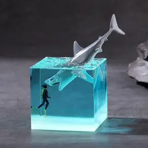 New Ocean Resin 5cm Cube Whale Humpback Whale Figurine Mini Night Light Desktop Decoration Birthday Gift Festival Gift Ornament