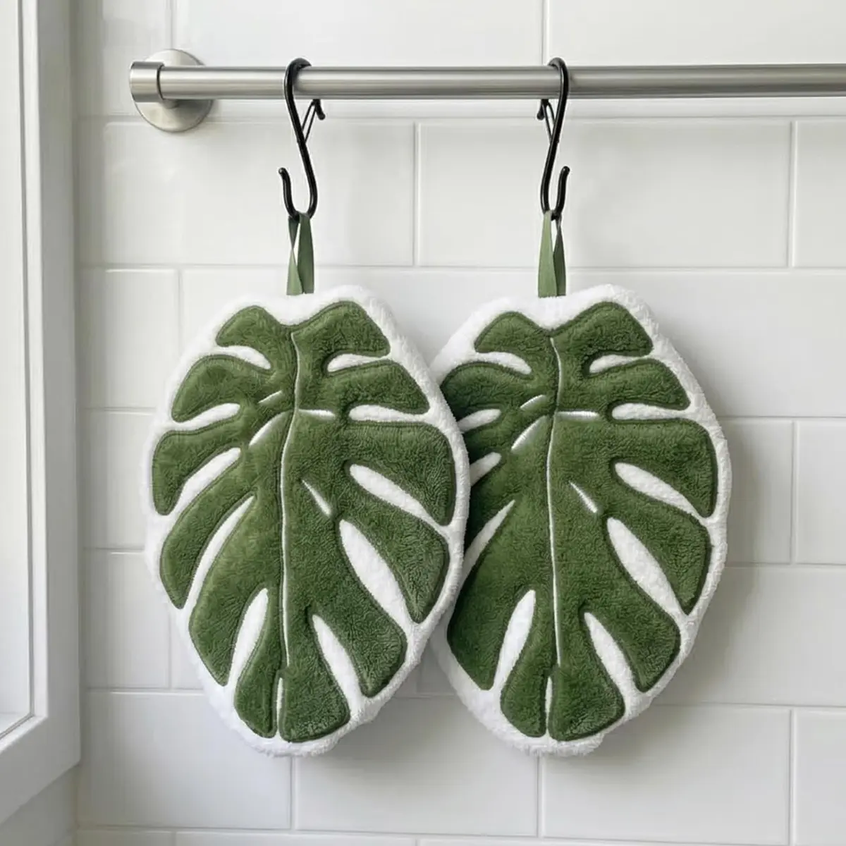 2 Pack Leaf Hanging Hand Towels, Soft Coral Fleece Kitchen & Bath Towels