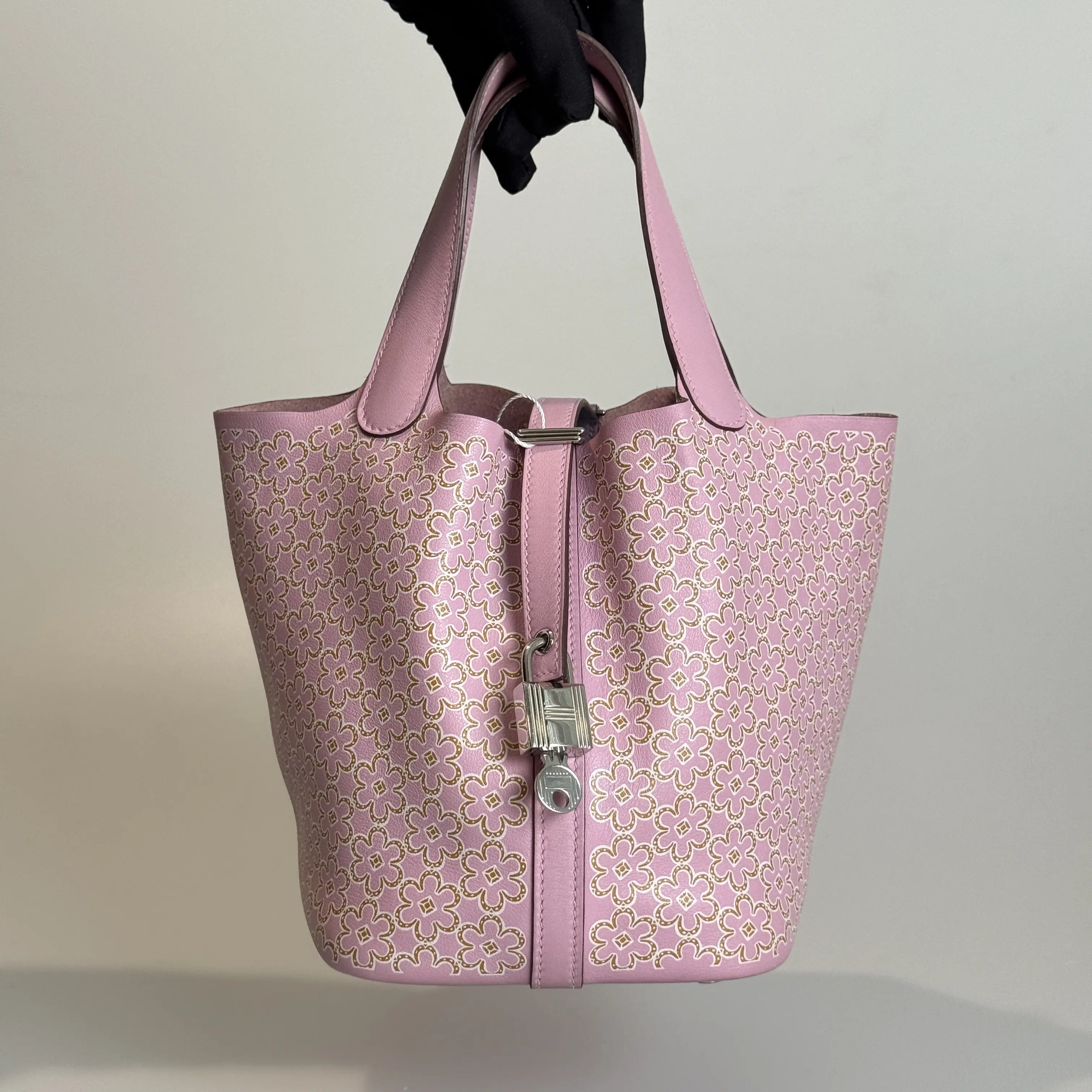 Pre-owned HERMÈS Swift Top Handle Bag Picotin Lock 18 Sakura Pink Silver tone Clasp 38438296