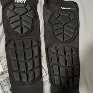 【Knee pads】TUOY Padded Knee & Shin Guards Calf Pads Protector Compression Leg Sleeve Knee Brace for Football Basketball Volleyball Soccer Baseball for Youth Adult 1 Pair Protective Gear