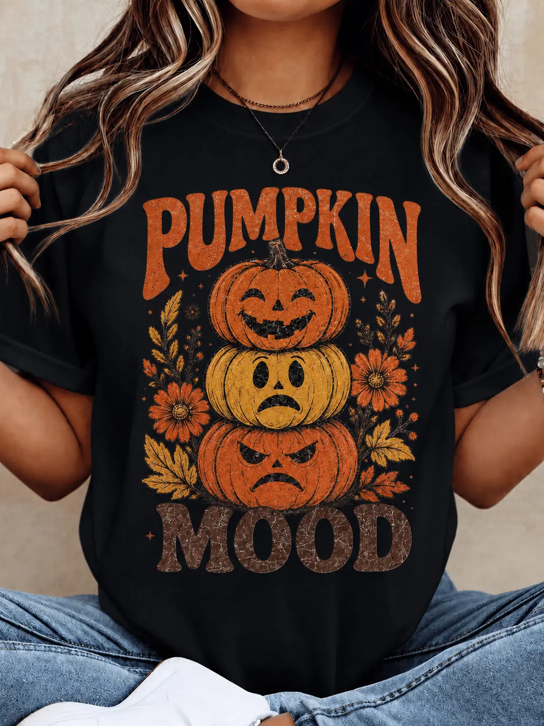 Women's Halloween Graphic Tee, Casual Shortsleeve Top with Retro Pumpkin Vibe, A Vintage Style to Pair with Skirts