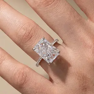 Maxine Classic 7.0ct Radiant Cut Engagement Ring,5A Cubic Zirconia Women's Ring Jewelry,Promise Ring for Daily,Travel,Proposal,Wedding,Birthday,Anniversary