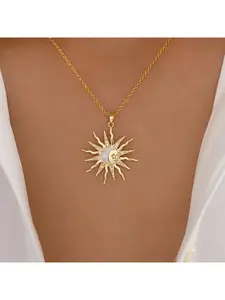 Wholesale alloy sun necklaces, cross-border fashion jewelry for Europe and America, featuring trendy star and moon pendants, niche and versatile diamond-encrusted necklaces